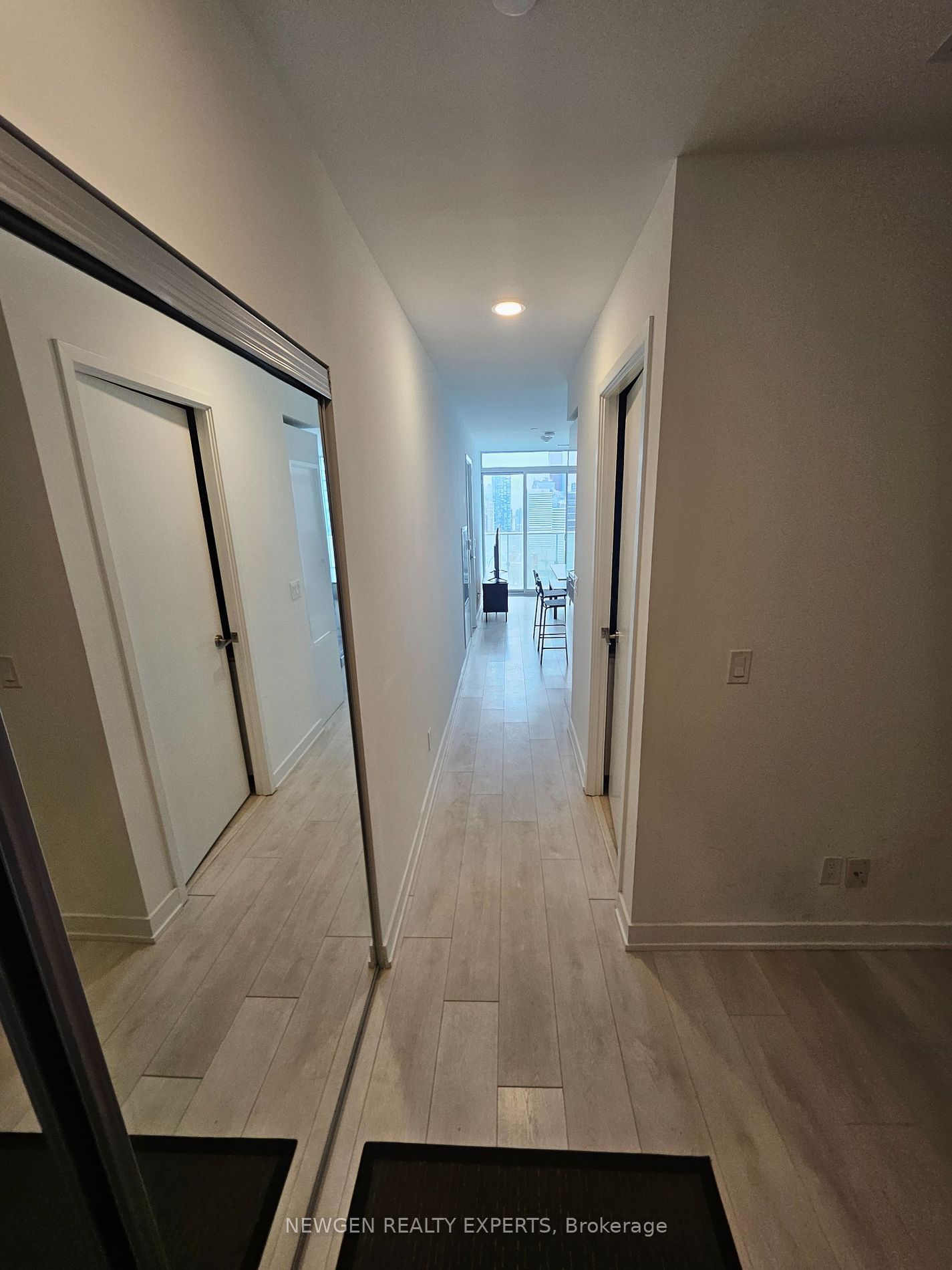 501 Yonge St, unit 3610 for rent