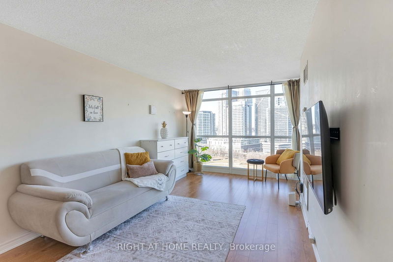 231 Fort York Blvd, unit 1807 for sale