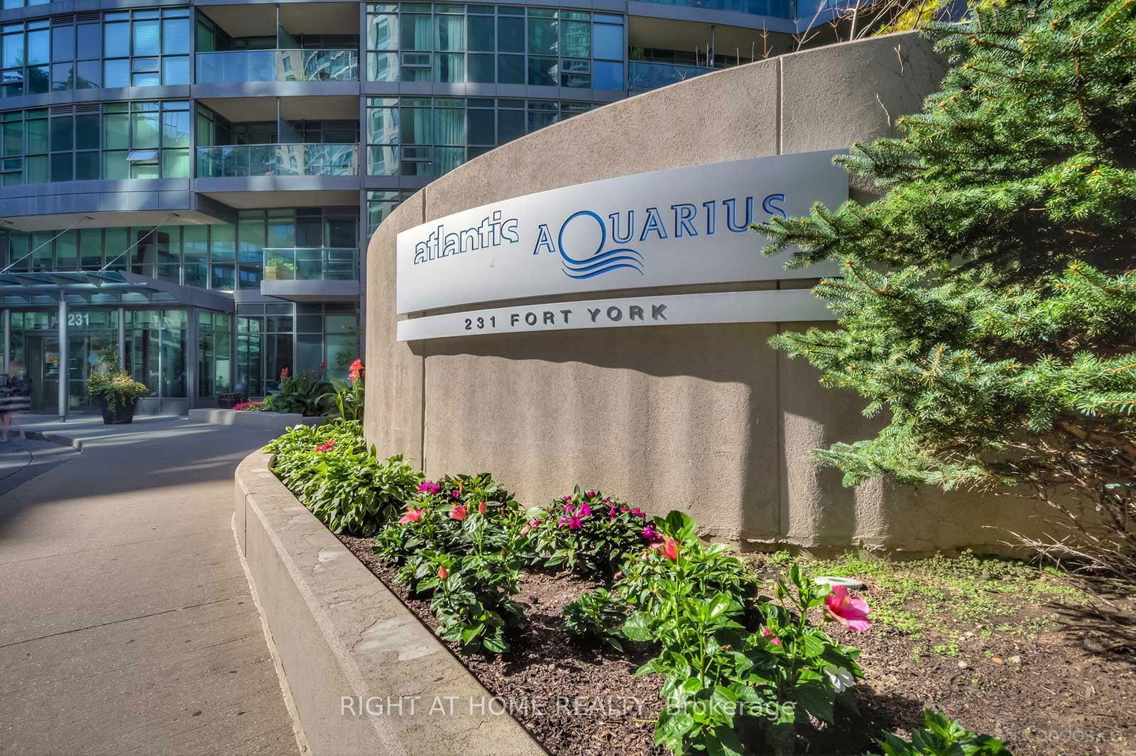 Atlantis at Waterpark City, Downtown, Toronto