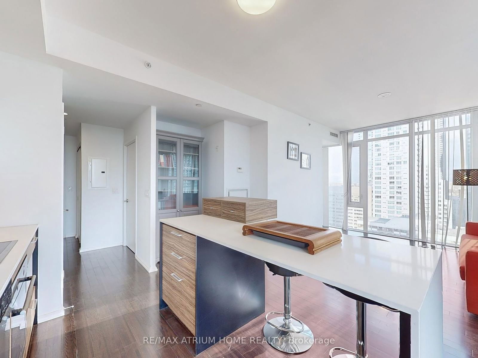 75 St. Nicholas St, unit 2708 for sale