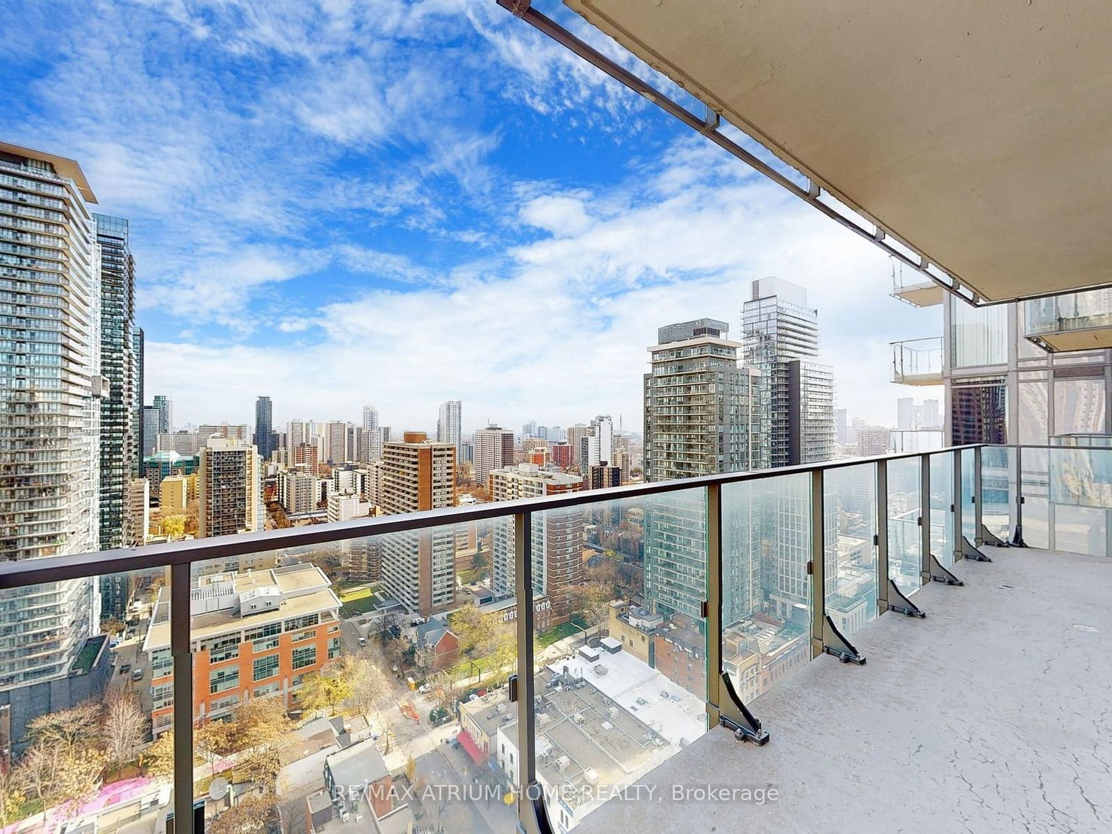 75 St. Nicholas St, unit 2708 for sale