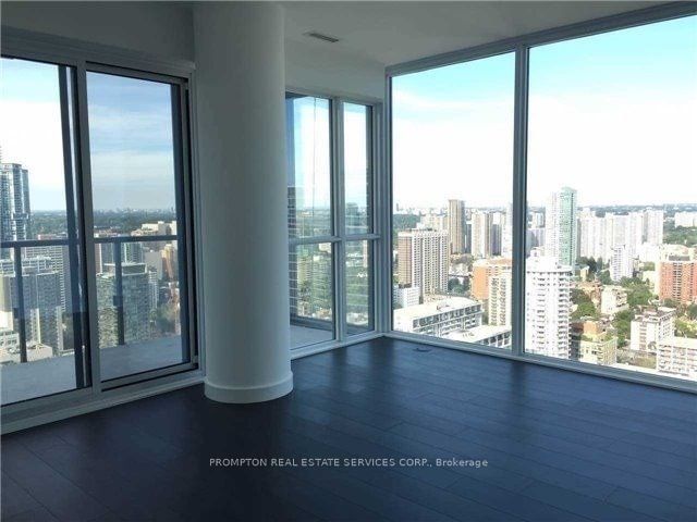 15 Grenville St, unit 3608 for rent