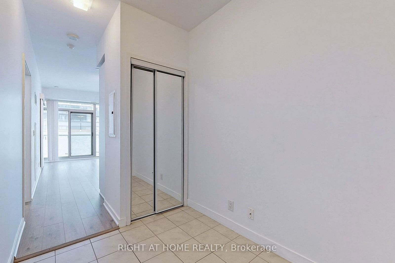 14 York St, unit 3509 for rent