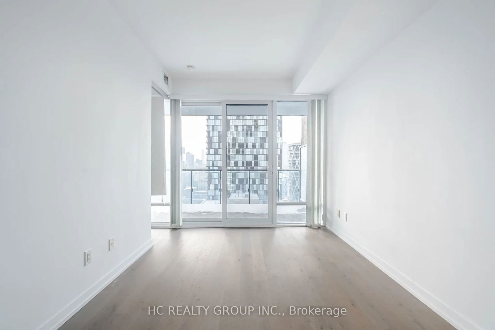 488 University Ave, unit 2208 for sale