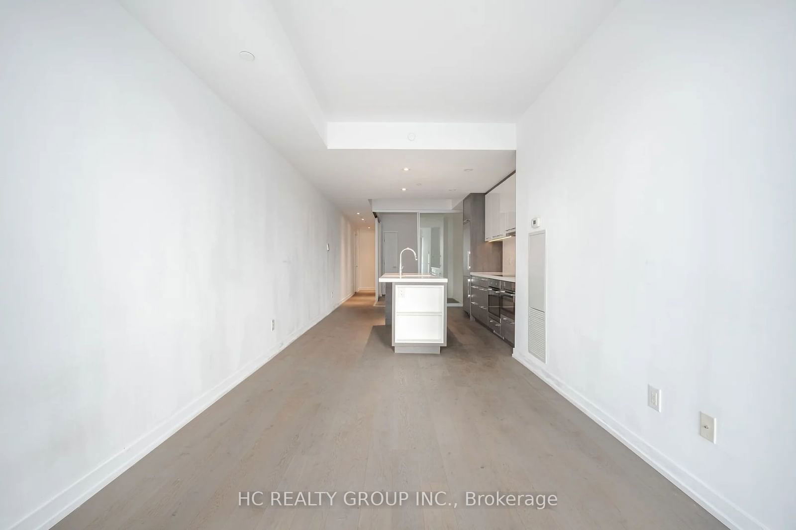 488 University Ave, unit 2208 for sale