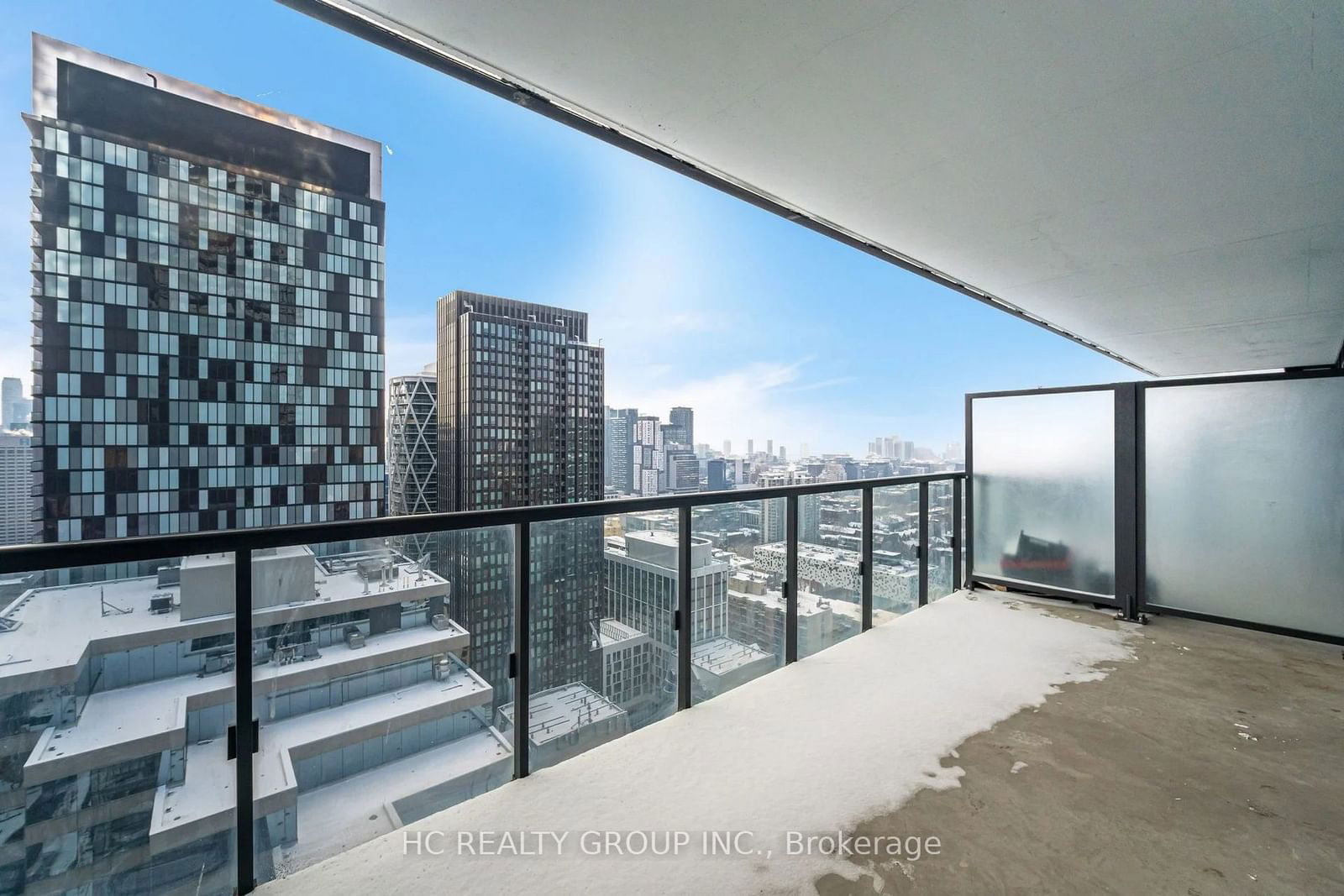 488 University Ave, unit 2208 for sale