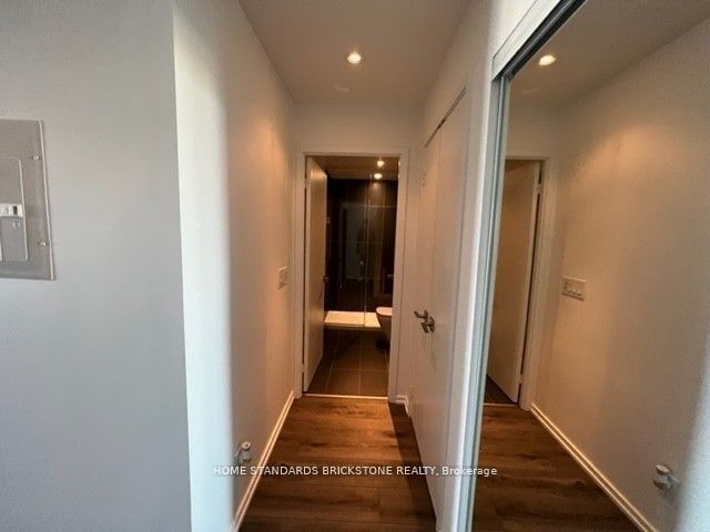 70 Temperance St, unit 1617 for rent