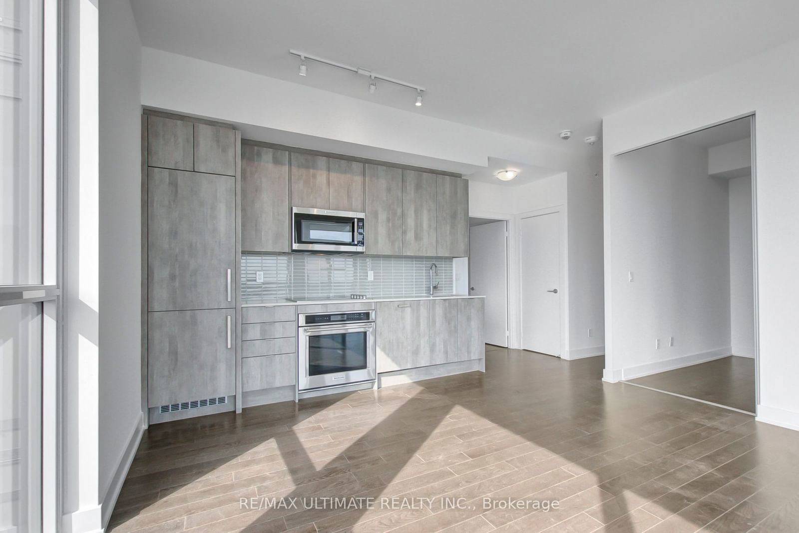 181 Bedford Rd, unit 2407 for rent