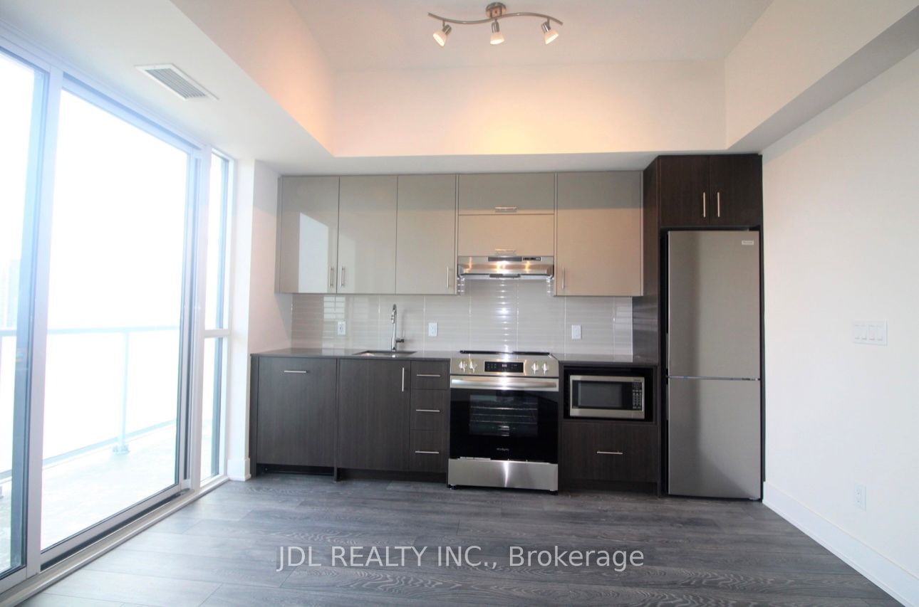 188 Fairview Mall Dr, unit 2512 for rent