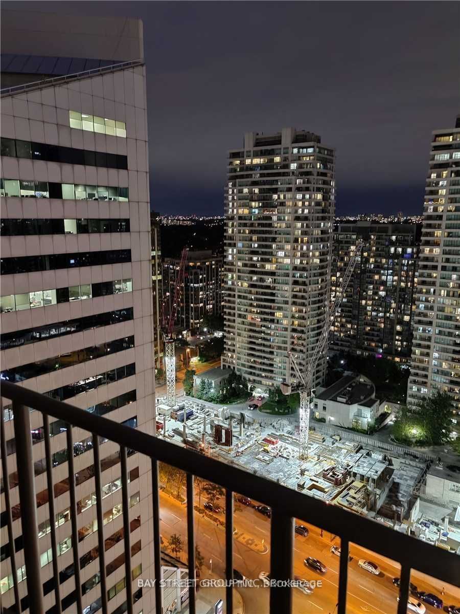 Residences of the Madison Centre, North York, Toronto