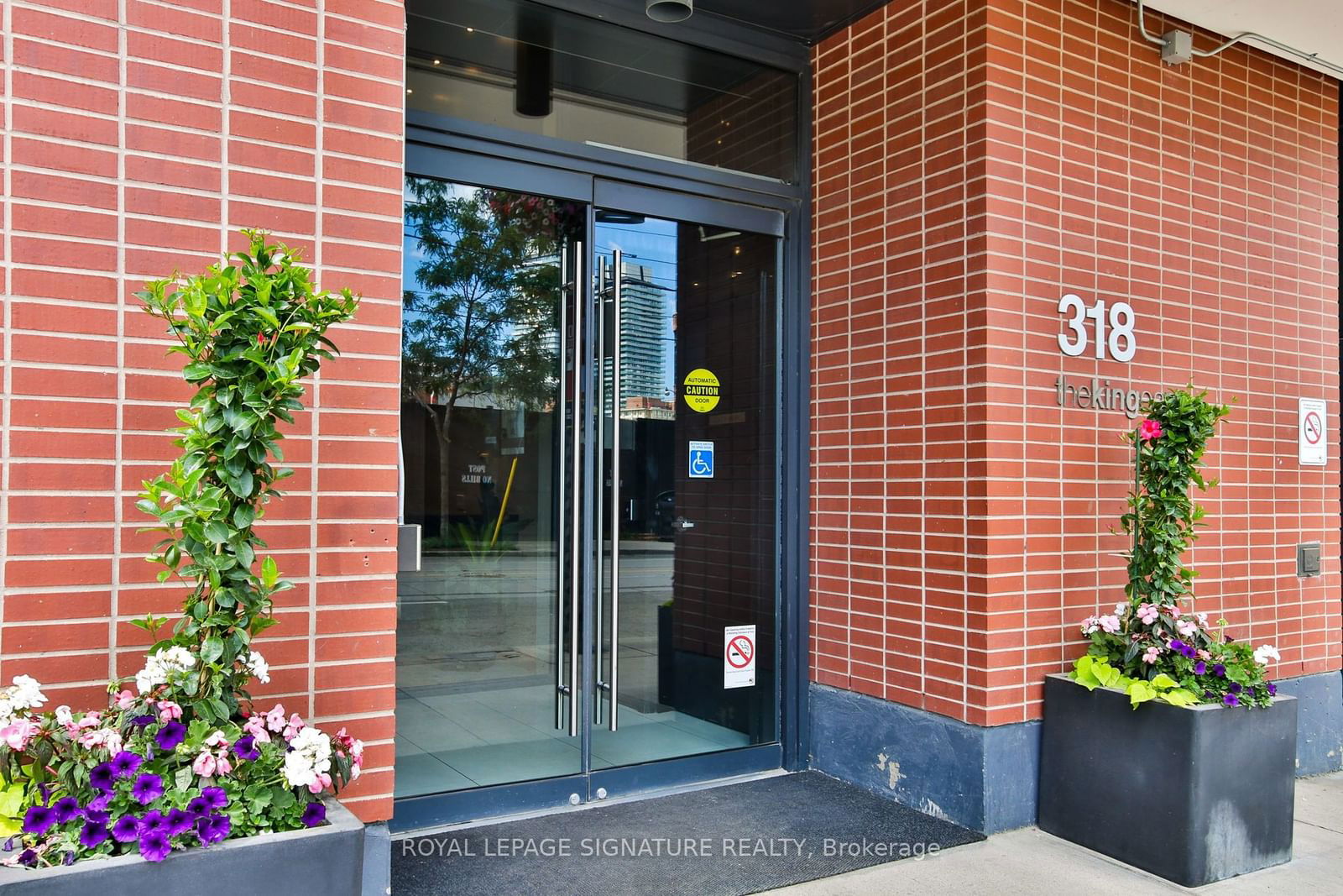 318 King St E, unit 1202 for rent