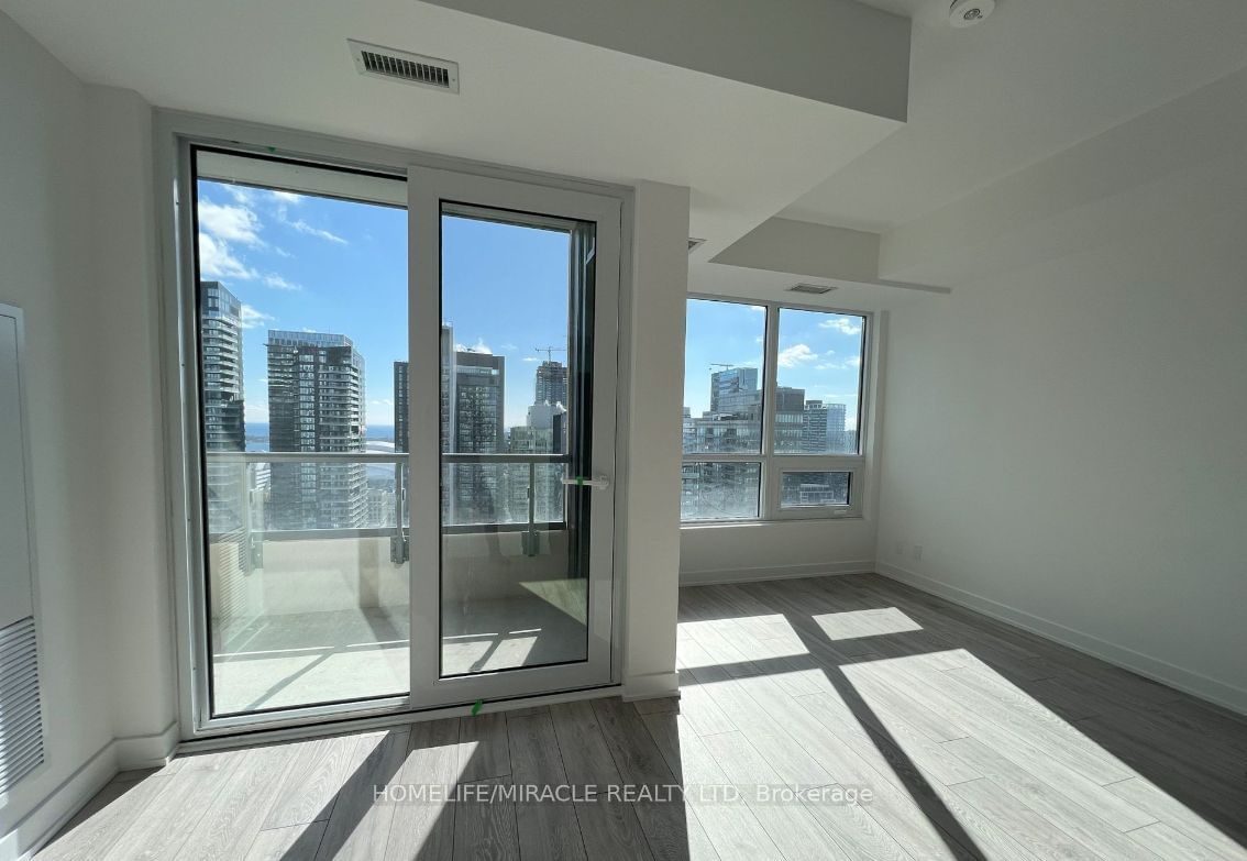 108 Peter St, unit 2909 for rent