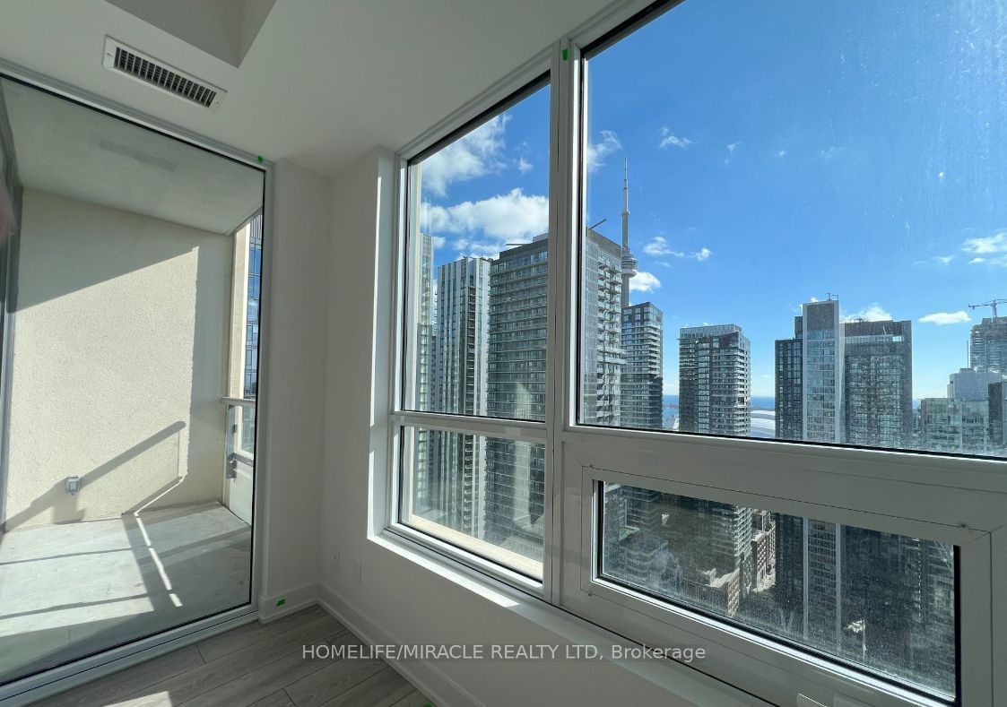 108 Peter St, unit 2909 for rent