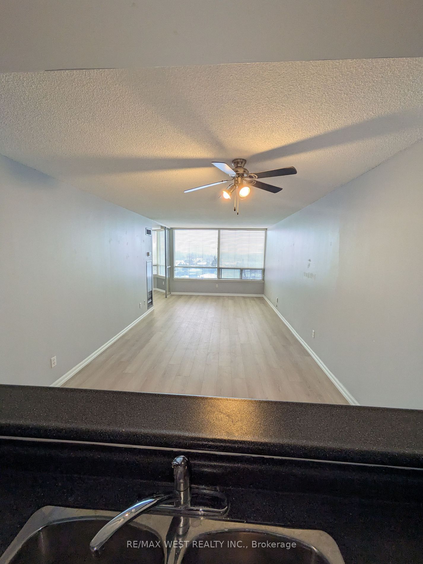 1121 Steeles Ave W, unit 702 for rent