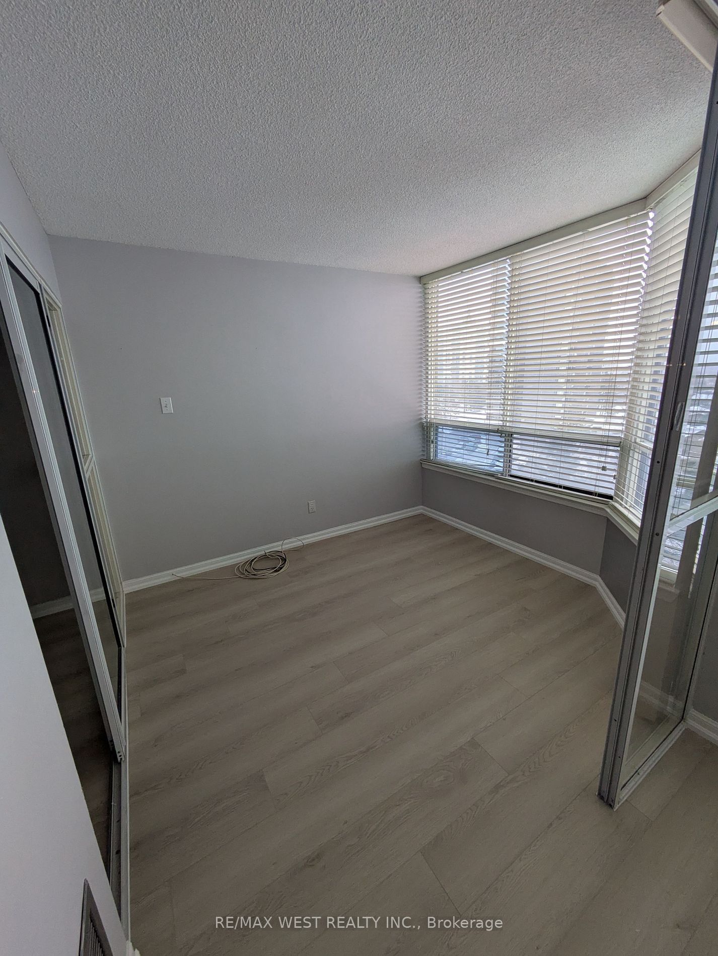 1121 Steeles Ave W, unit 702 for rent