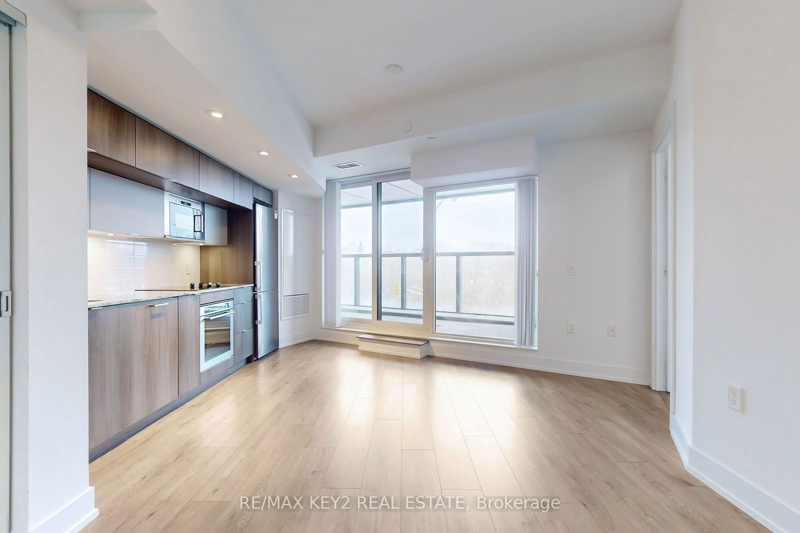 575 Bloor St E, unit 201 for rent