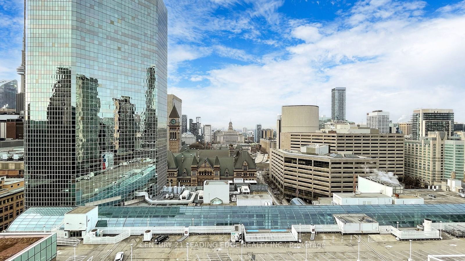 197 Yonge St, unit 1710 for sale