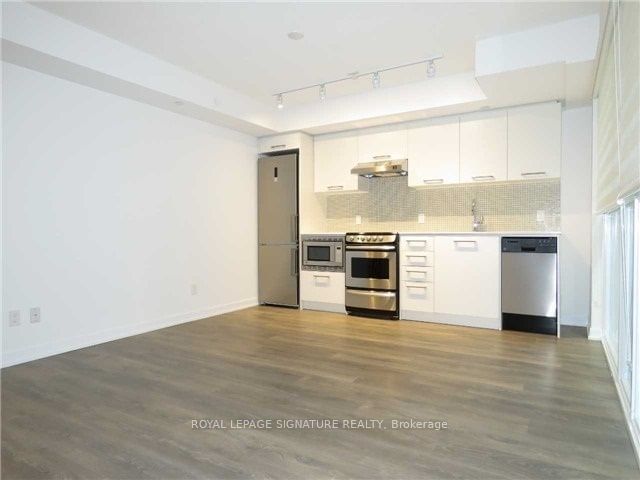 87 Peter St, unit 611 for rent