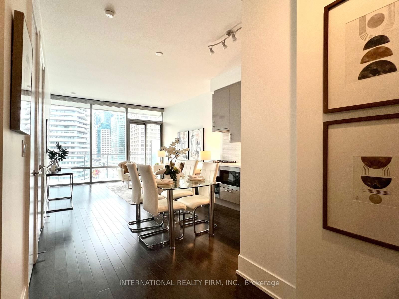 39 Queens Quay E, unit 838 for rent