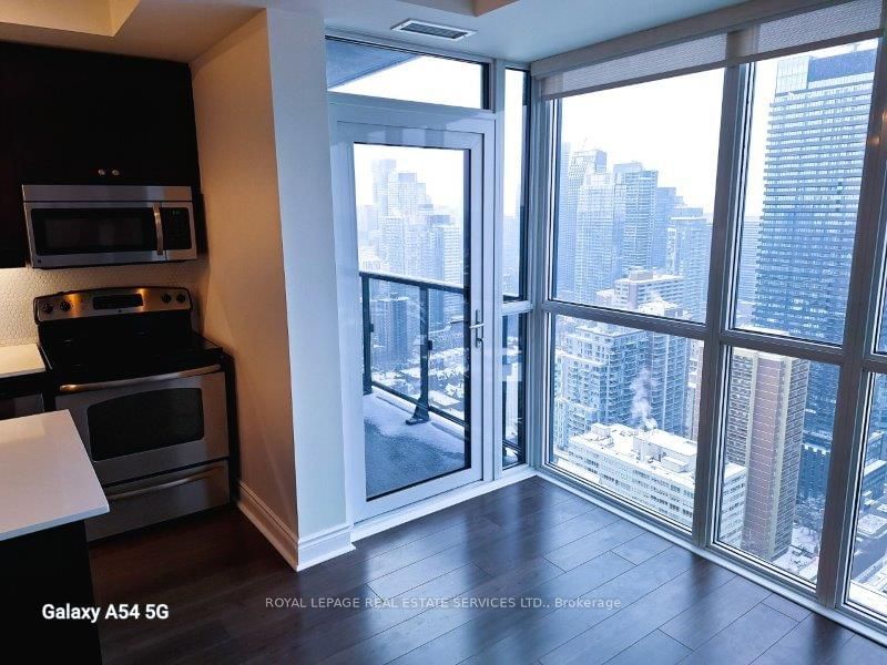 28 Ted Rogers Way, unit 4104 for rent