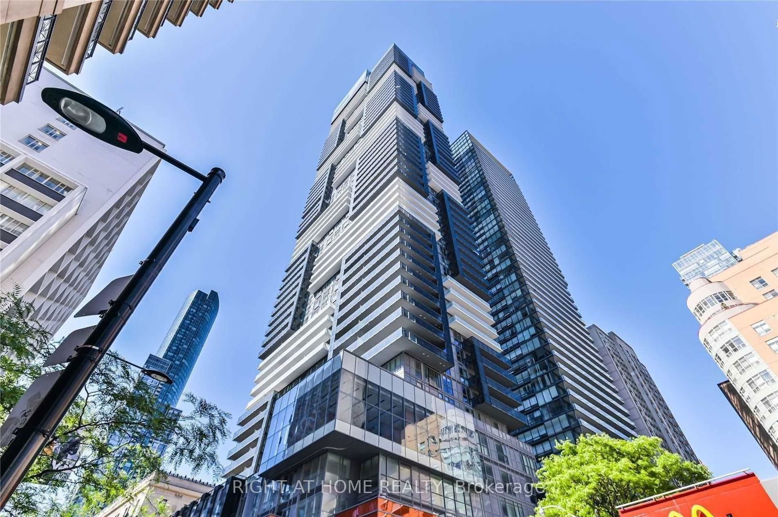 7 Grenville St, unit 512 for sale