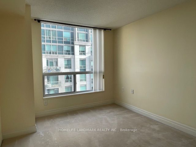 21 Hillcrest Ave, unit 2102 for rent