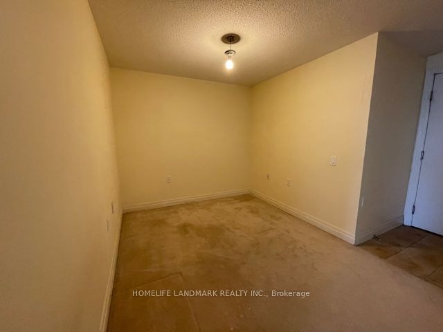 21 Hillcrest Ave, unit 2102 for rent