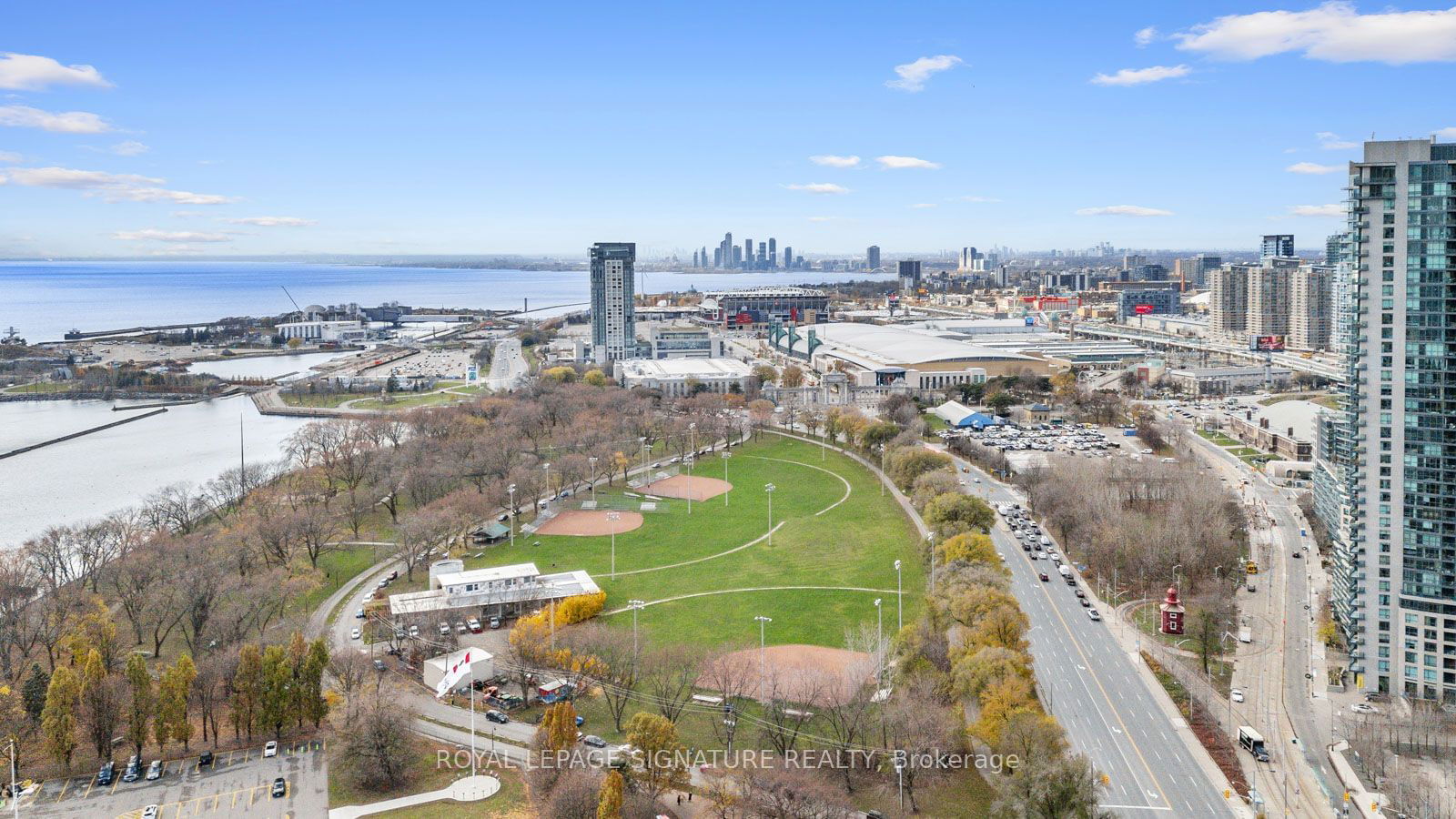 Malibu Condos at Harbourfront, Downtown, Toronto