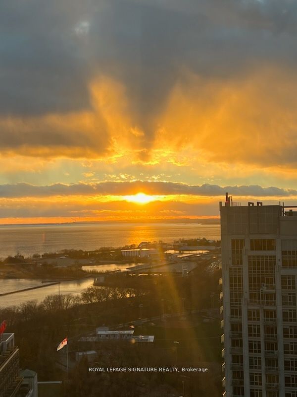 Malibu Condos at Harbourfront, Downtown, Toronto