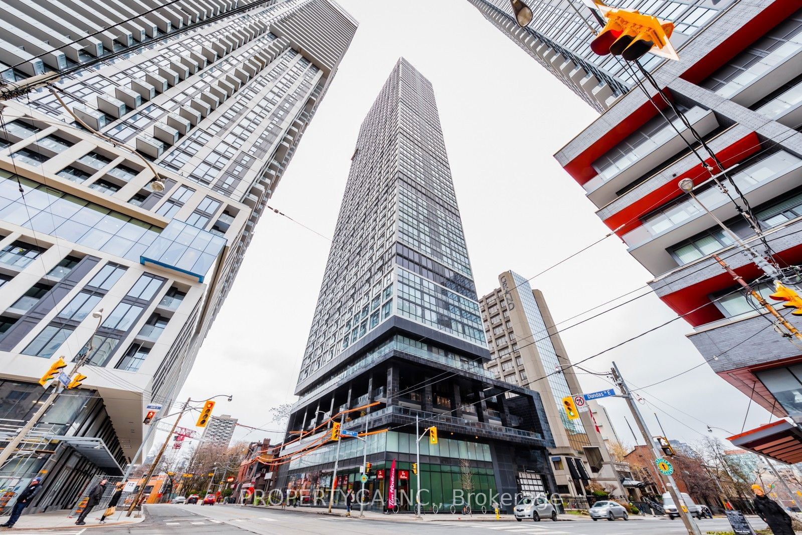 181 Dundas St E, unit 2102 for rent