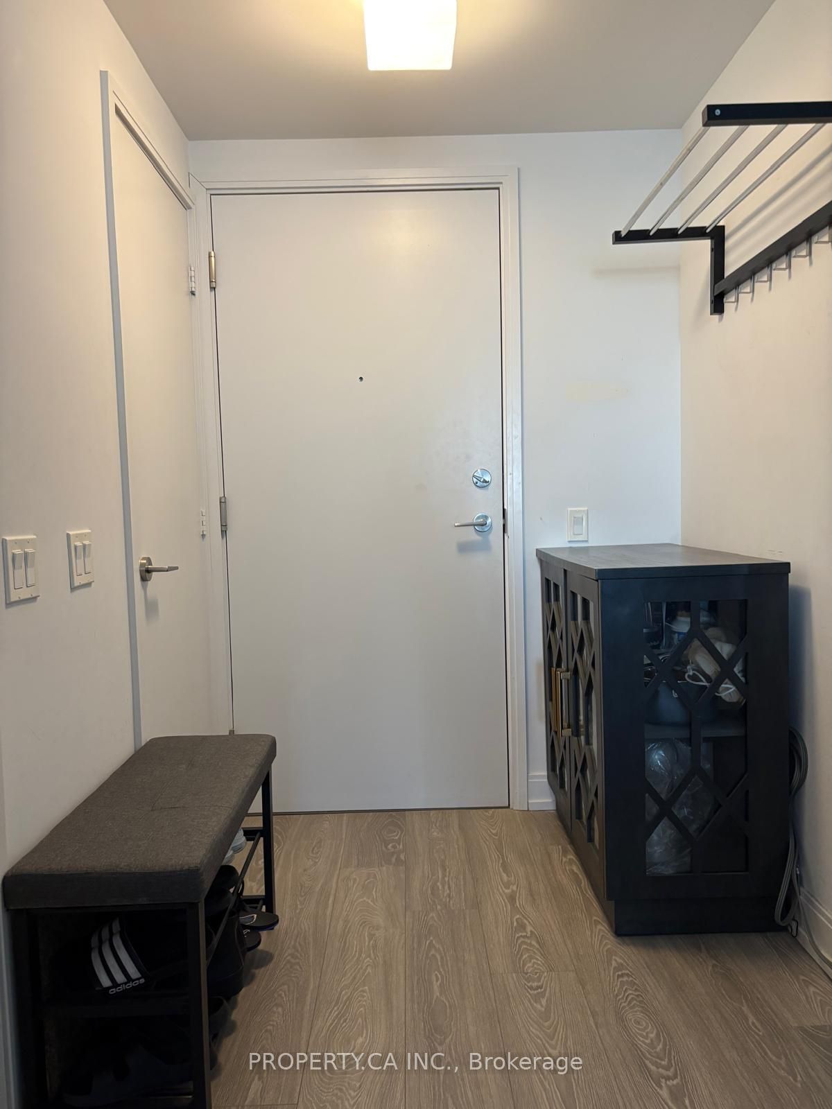 181 Dundas St E, unit 2102 for rent