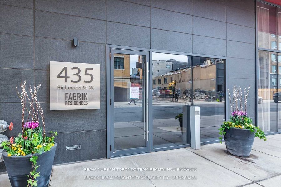 435 Richmond St W, unit 703 for rent