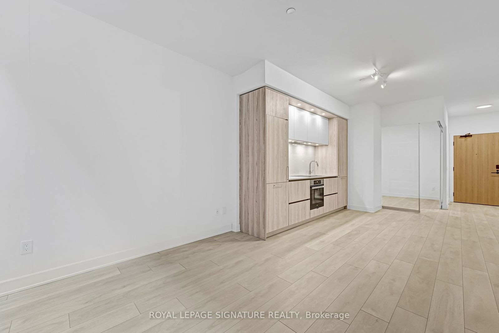 15 Mercer St, unit 804 for rent