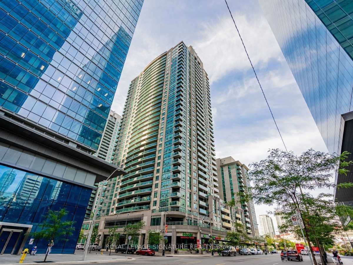 30 Grand Trunk Cres, unit 3906 for sale