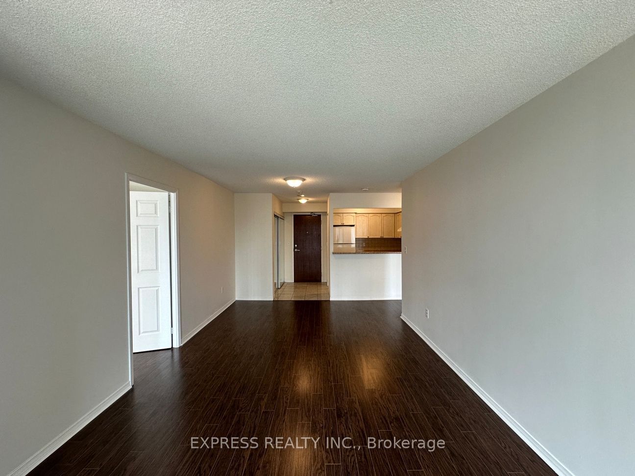 39 Pemberton Ave, unit 903 for rent