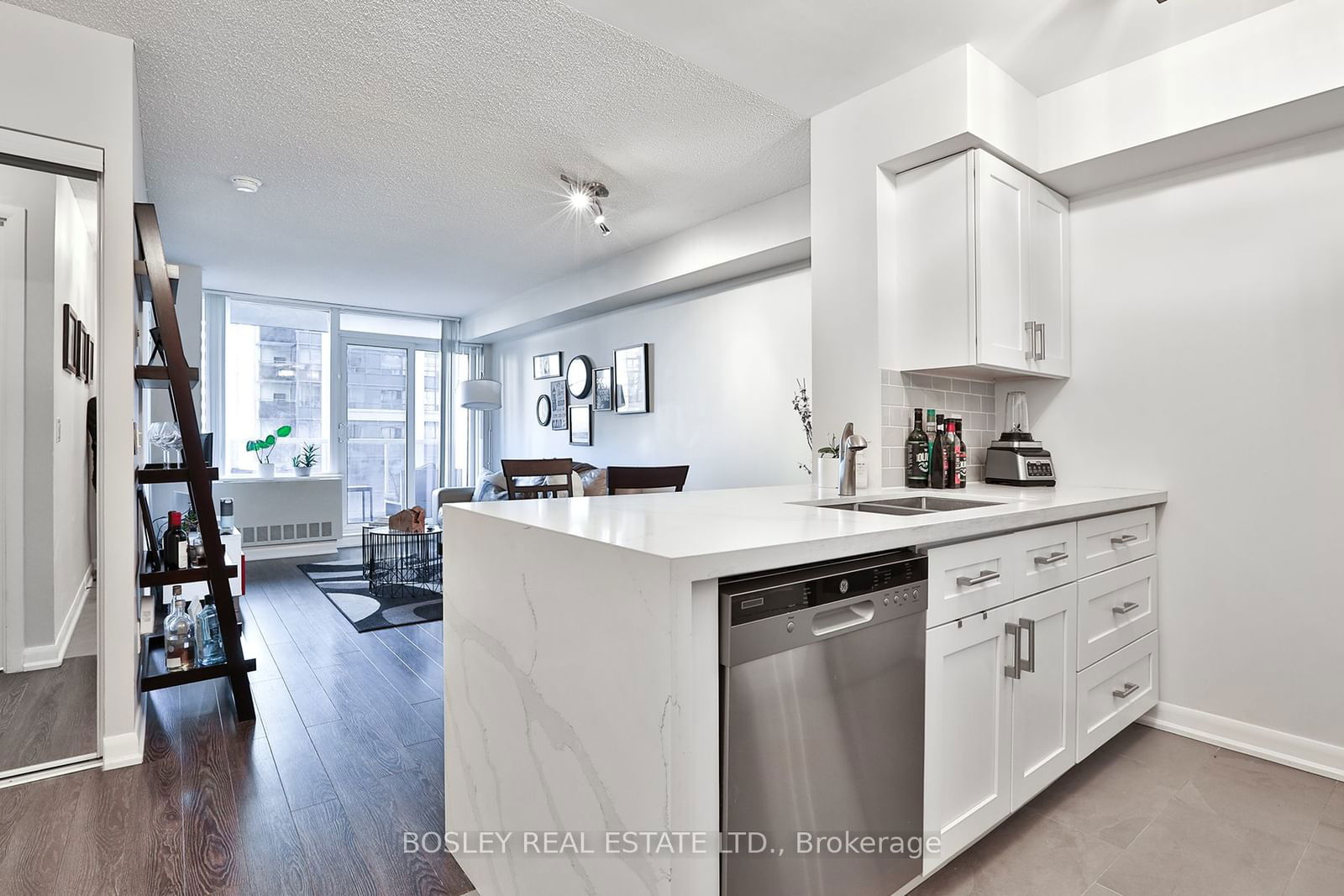 4978 Yonge St, unit 1705 for sale