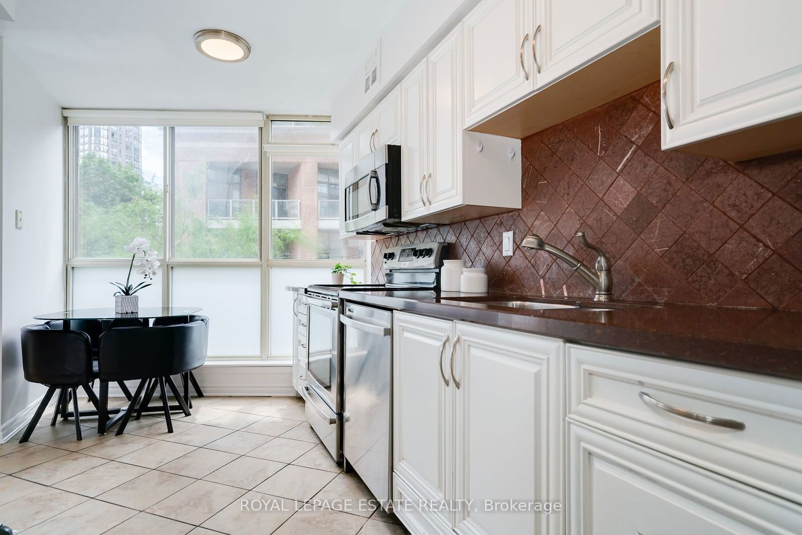 1055 Bay St, unit 205 for sale