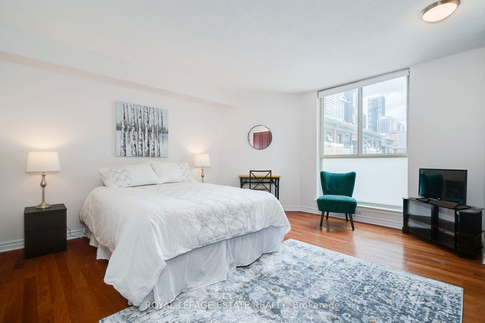 1055 Bay St, unit 205 for sale