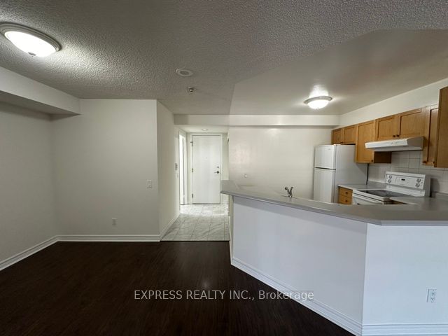 152 St Patrick St, unit 909 for rent