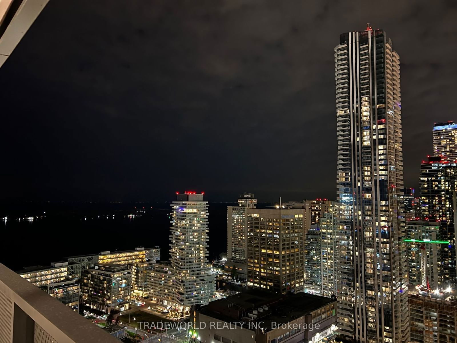 55 Cooper St, unit 3901 for rent