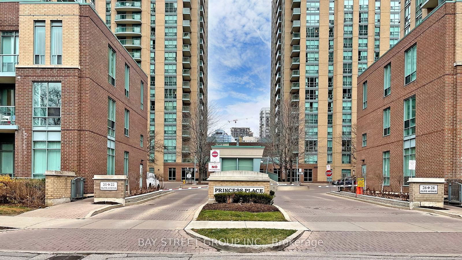 28 Olive Ave, unit 802 for sale