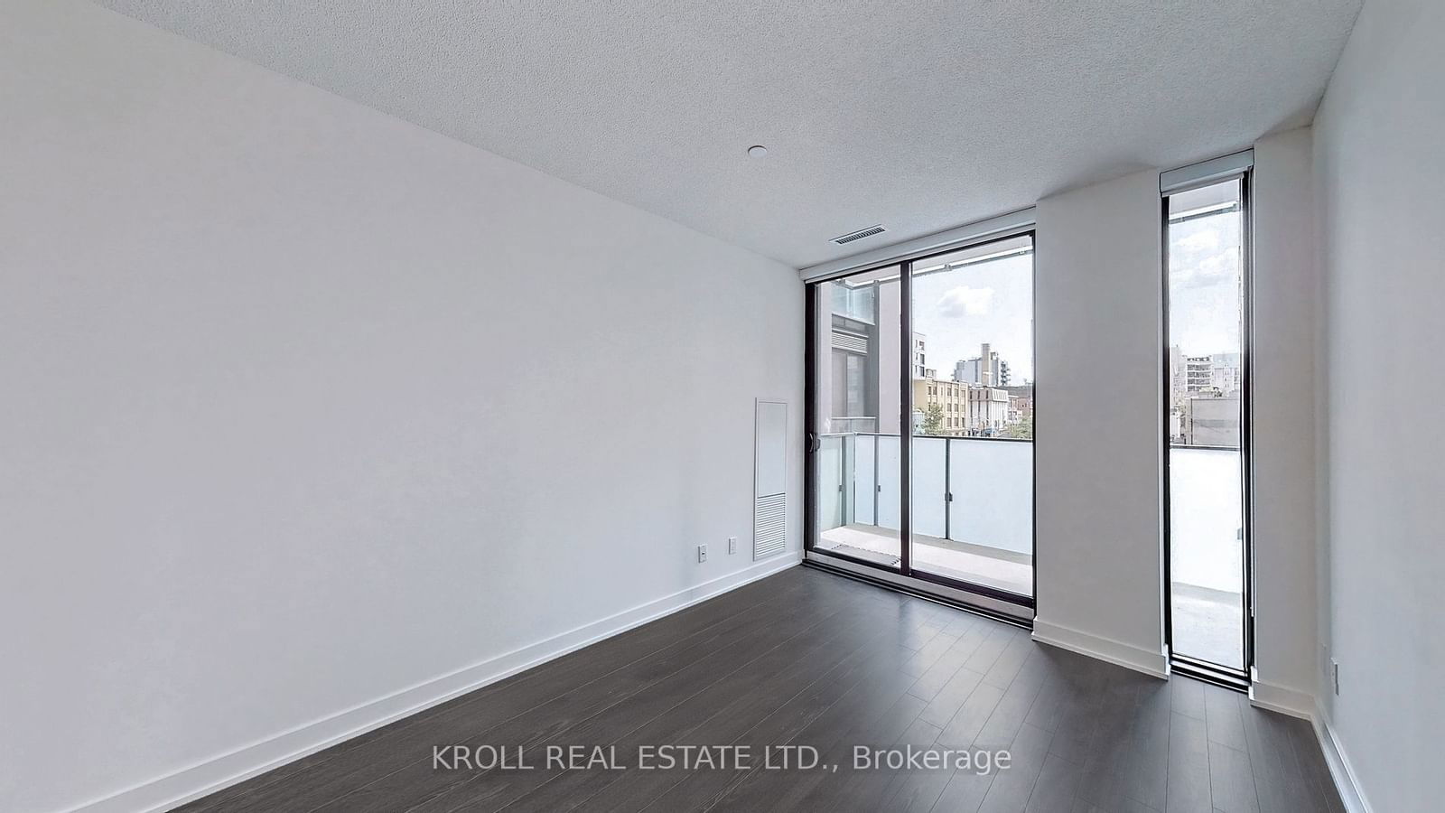 25 Richmond St E, unit 201 for sale