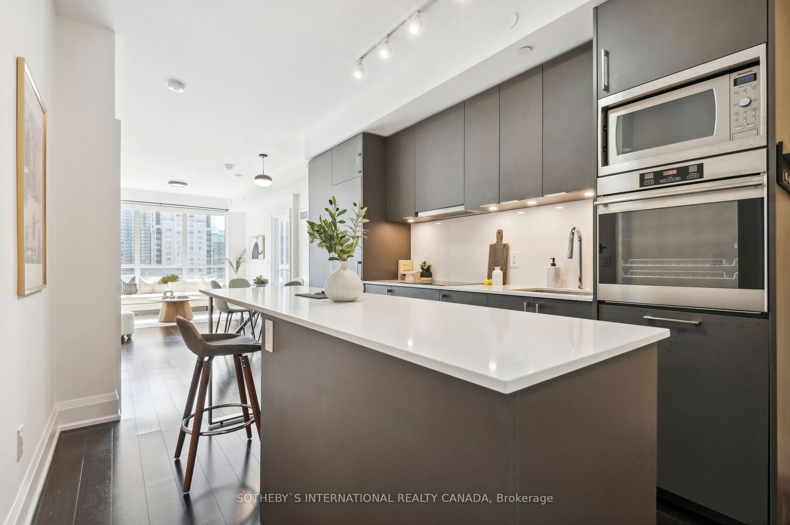 88 Cumberland St, unit 1201 for rent