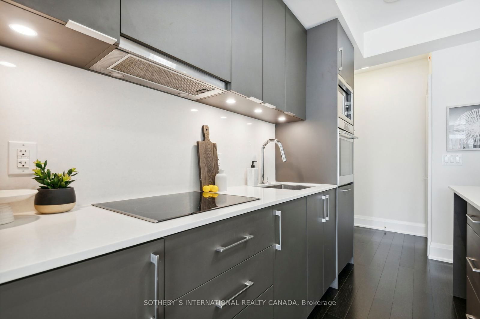 88 Cumberland St, unit 1201 for rent