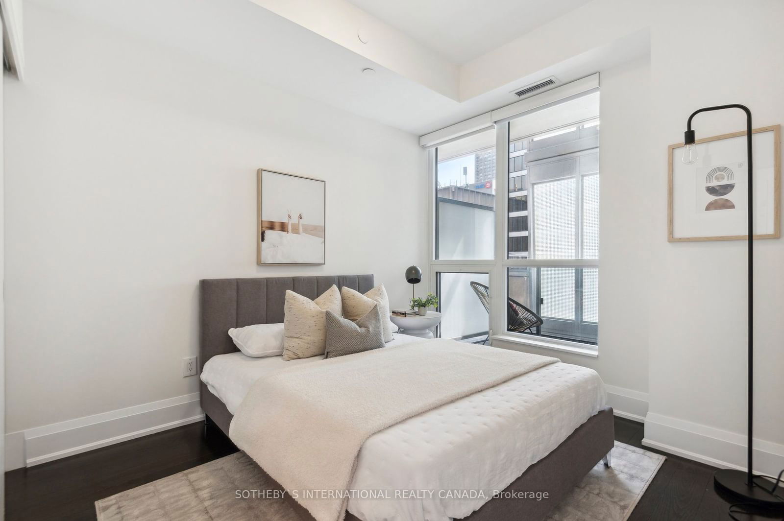 88 Cumberland St, unit 1201 for sale