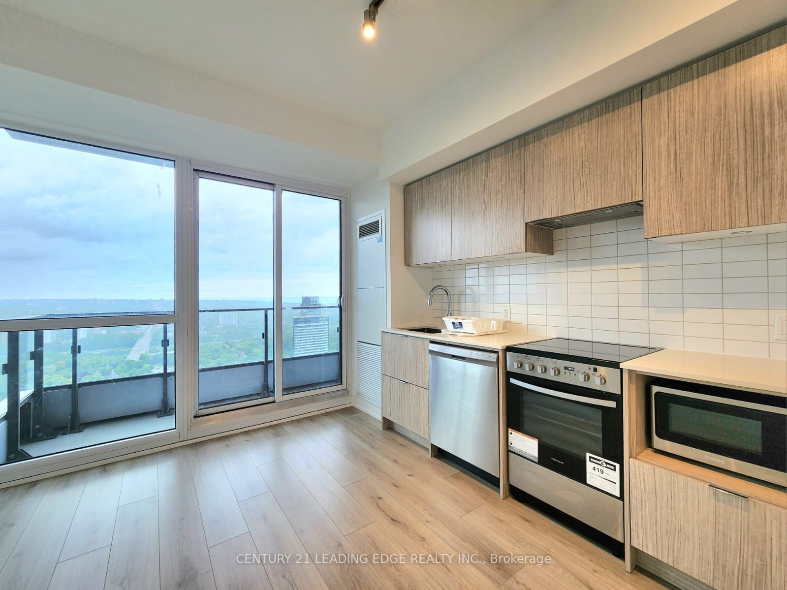 395 Bloor St E, unit 4708 for sale