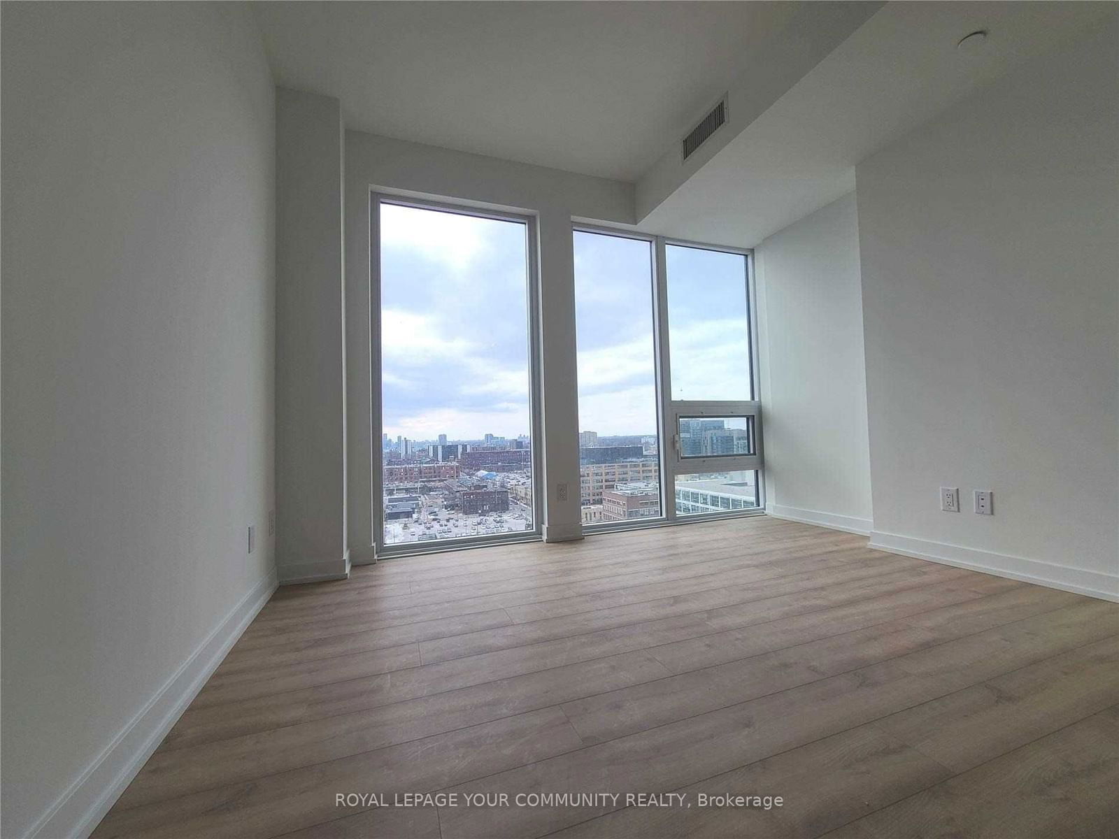 135 East Liberty St, unit 1503 for sale