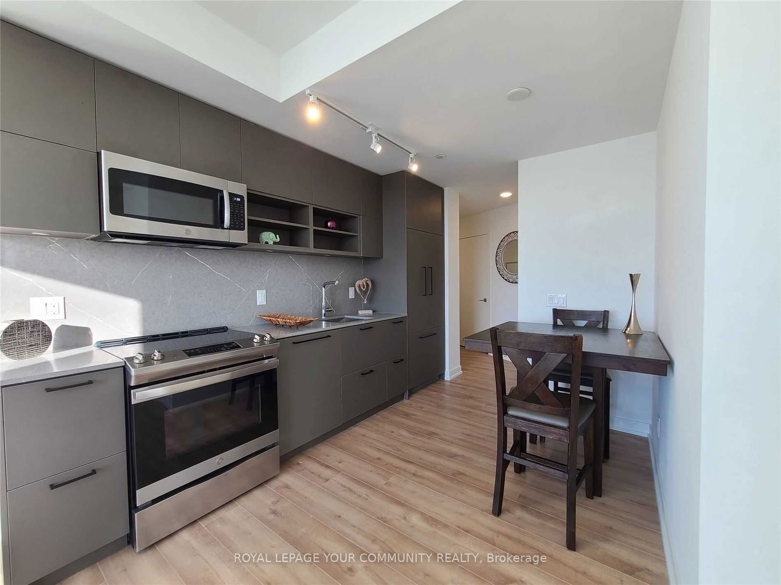 135 East Liberty St, unit 1503 for sale