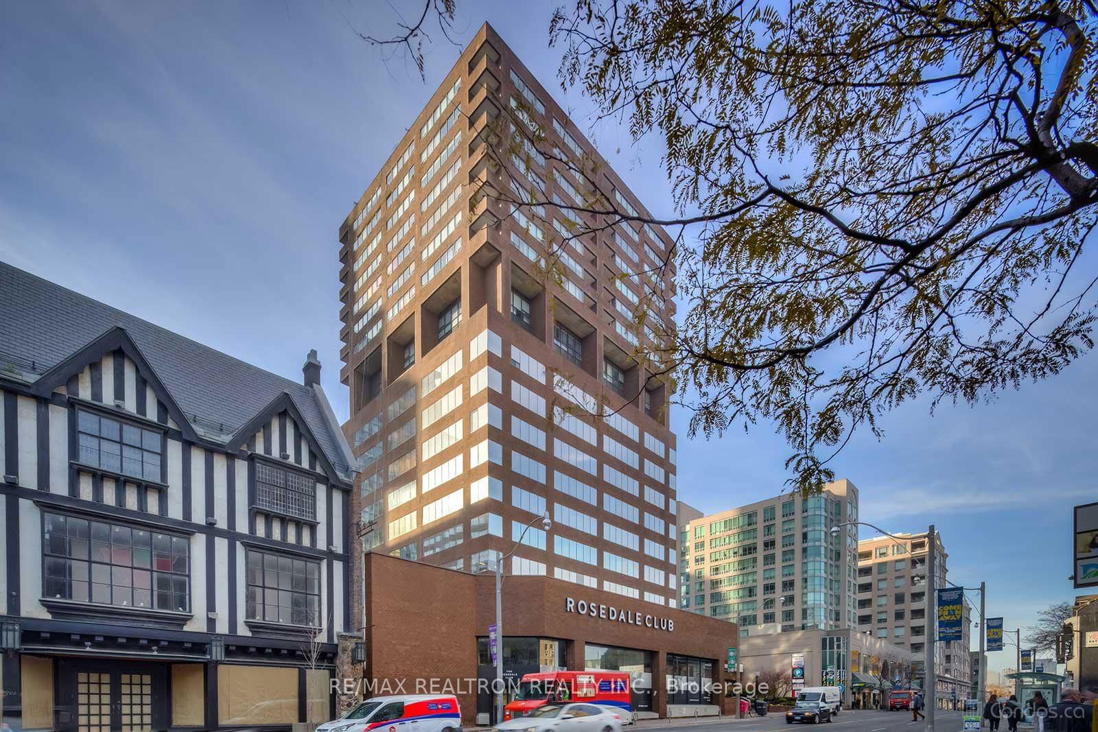 914 Yonge St, unit 1106 for rent