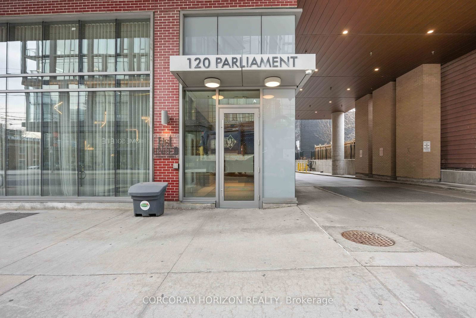 120 Parliament St, unit 1014 for rent